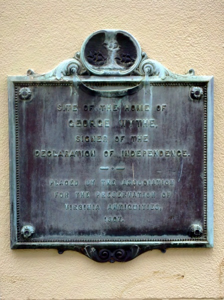 File:SiteOfTheHomeOfGeorgeWythePlaque.jpg